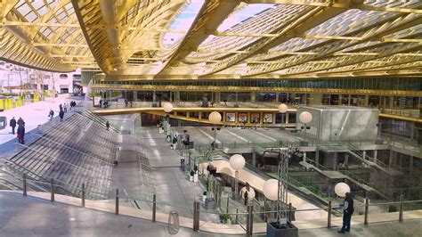 Les Halles in Paris: the 'Canopy' marks the Forum's renovation