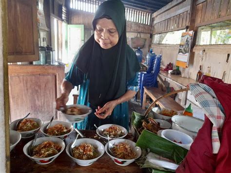 Soto Sangka Banyumas, Kuliner Legendaris sejak Zaman Belanda – Metro Jateng