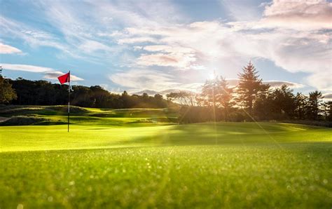 12 Golf Course Revenue-Generating Ideas That Work | Cvent Blog