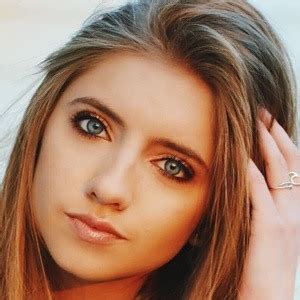 Brianna Foster - Age, Family, Bio | Famous Birthdays