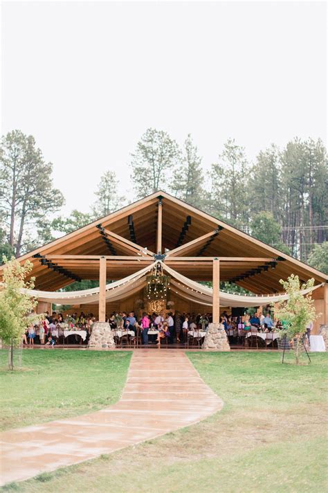 Rustic South Dakota State Park Wedding | Outdoor wedding venues ...