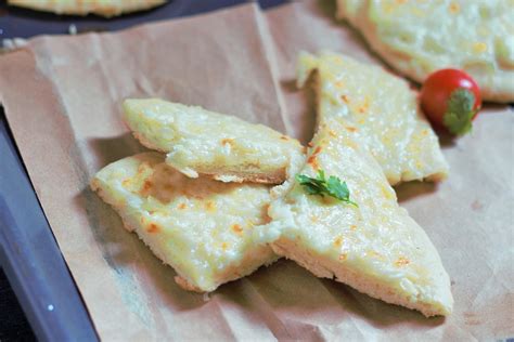 Cheese Manakish Recipe-Manakesh Cheese recipe - Fas Kitchen