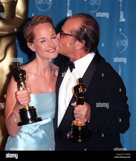 LOS ANGELES, CA - March 24, 1998: 23MAR98: HELEN HUNT & JACK NICHOLSON ...