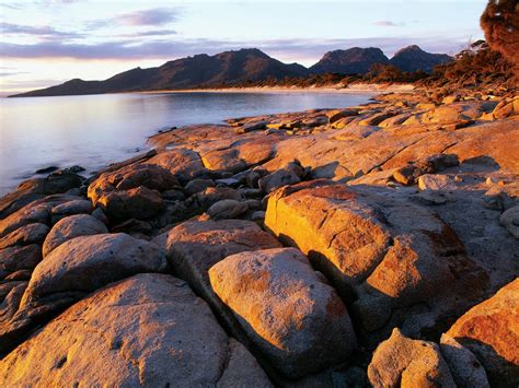 Hazards Beach | Nature and wildlife | Discover Tasmania