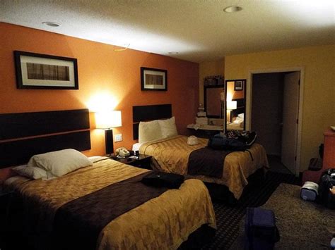 ENFIELD INN - Motel Reviews, Photos, Rate Comparison - Tripadvisor