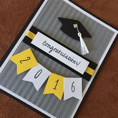 Artsycardsee shared a new photo on Etsy | Tarjetas de graduación hechas ...