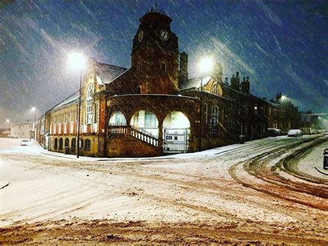 A new white world! Lovely photos capture West Leeds in the snow - West ...