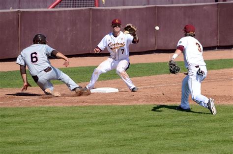 2016 MAC Baseball Preview: Ten best infielders