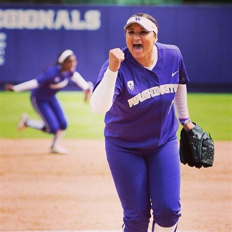 Washington Husky Softball clinched their ticket to the 2012 WCWS ...