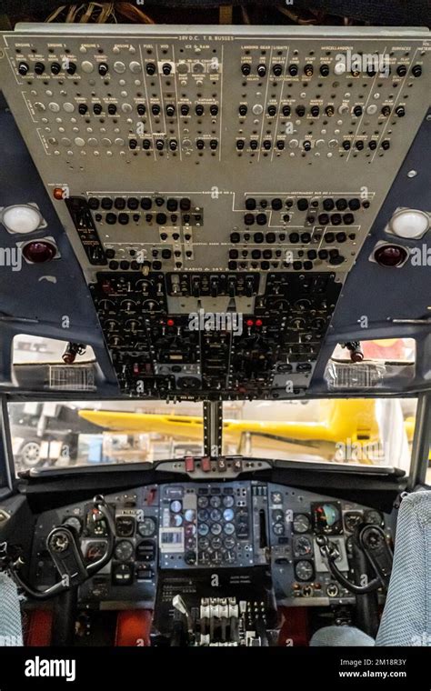 Boeing 707 interior hi-res stock photography and images - Alamy