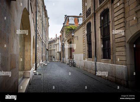 Old town geneva switzerland hi-res stock photography and images - Alamy