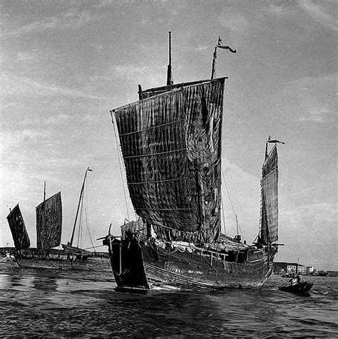 Shanghai in 1945 photos, Old Shanghai Pictures - By Walter Arrufat