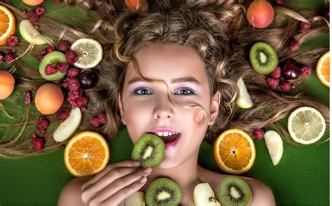 7 Foods You Need to Eat for Strong and Shiny Hair