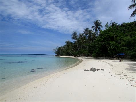 The Amazing Karimunjawa Islands in Indonesia - Please Visit Them Now!