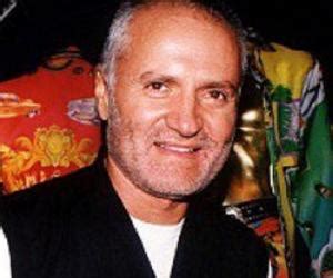 Gianni Versace Biography - Facts, Childhood, Family Life & Achievements