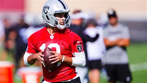 Jimmy Garoppolo finally takes practice field for the Raiders