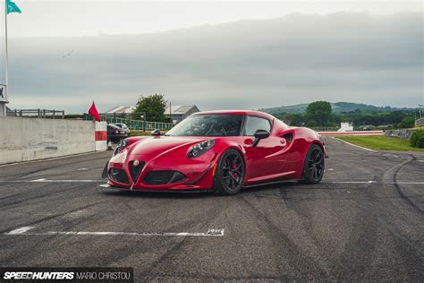 La Veloce Vita In An Alfa Romeo 4C - Speedhunters