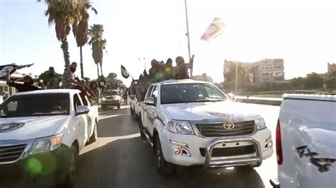 US Officials Ask How ISIS Got So Many Toyota Trucks - ABC News