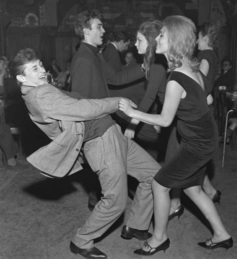 The Dances in Italy in the 60's - Paperblog | Rock and roll dance ...