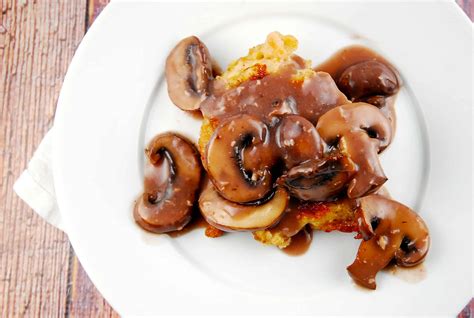 Chicken and Mushrooms with Red Wine Sauce - 7 Points - LaaLoosh