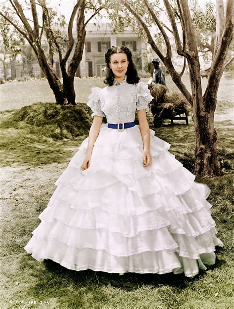 25 Iconic Dresses Worn by Southern Women Throughout History in 2020 ...