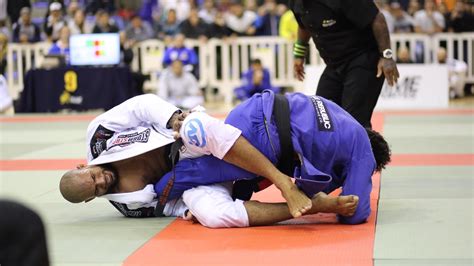 Where And When Are Leg Locks Allowed In BJJ? - Evolve Daily