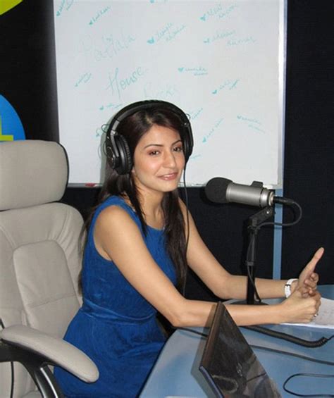 Photos - Anushka Sharma at 'Patiala House' Dubai Promotion