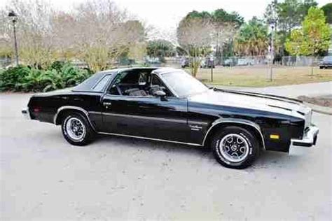 '76-'77 Olds Cutlass Supreme Brougham with Hurst Hatch T-Tops (500×334 ...