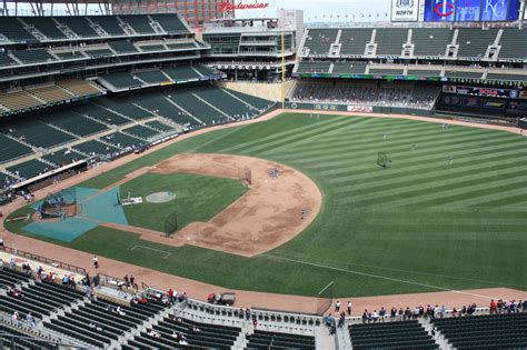 Minnesota Twins! | Minnesota twins, Baseball field, Ballparks