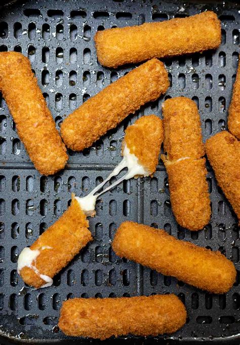 Air Fryer Mozzarella Sticks - Tasty Air Fryer Recipes