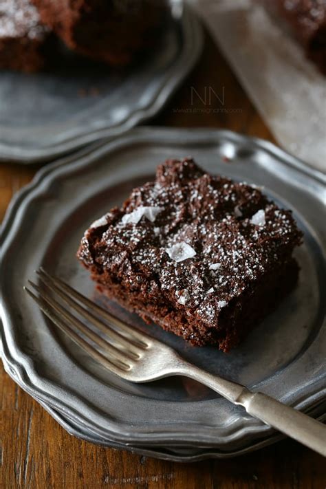 Dark Chocolate Yogurt Brownies - Nutmeg Nanny