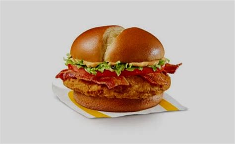 McDonald's Spicy McCrispy Bacon Deluxe [Price, Recipe] - McDonald's ...