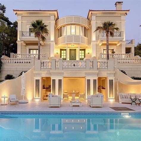 15 Luxury Homes with pool, millionaire lifestyle living in dream homes. Lottery winners houses ...