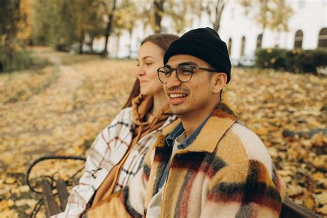 A Couple Sitting on the Bench · Free Stock Photo