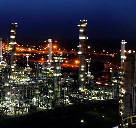 8 injured in flash fire at Reliance Jamnagar refinery | Zee Business