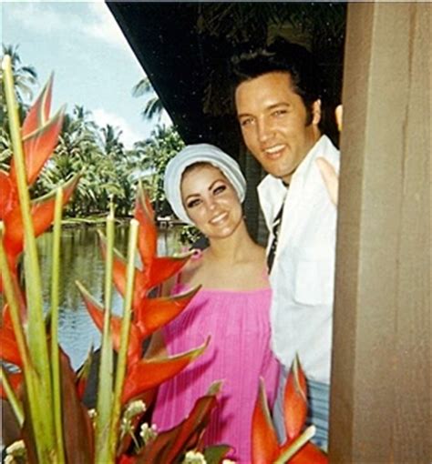 Elvis at Coco Palms Resort, Kauai, Hawaii - 2015 with Sanja Meegin - Spotlight on Elvis in Hawaii