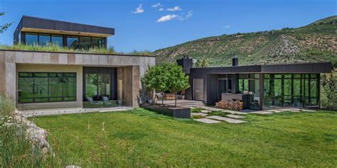 An Aspen Retreat Built With Guests in Mind - WSJ