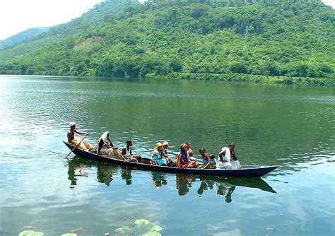 Lake Volta, Ghana - touringghana.com