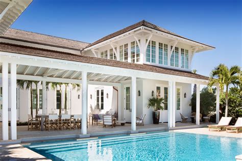 A Florida Home That Balances Moorish Touches with an Airy Beach Aesthe | Architectural Digest