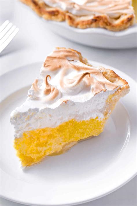 Homemade Lemon Meringue Pie | All Things Mamma