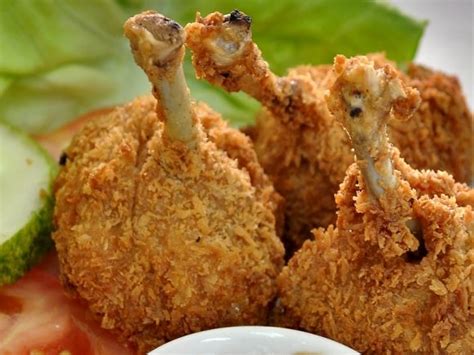 KEPAK AYAM GORENG / CRISPY FRIED CHICKEN | Recipes, Savoury dishes, Chicken recipes