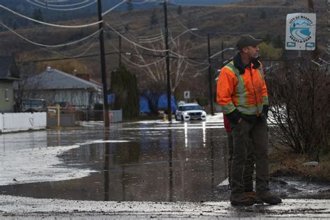 Flooding in B.C. has overwhelmed the sewage systems of smaller communities - The Globe and Mail