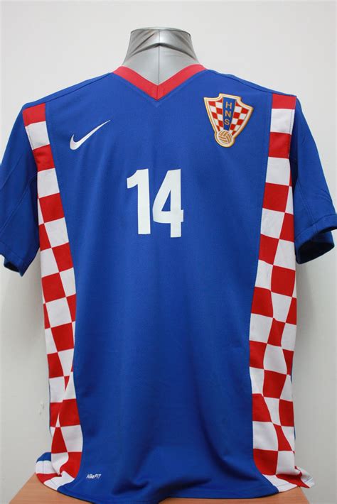 Soccaholic Collections: CROATIA AWAY JERSEY 2008 - MODRIC #14