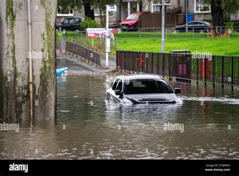 Glasgow, Scotland, UK. 07th October 2023, Glasgow, Flooding causes ...