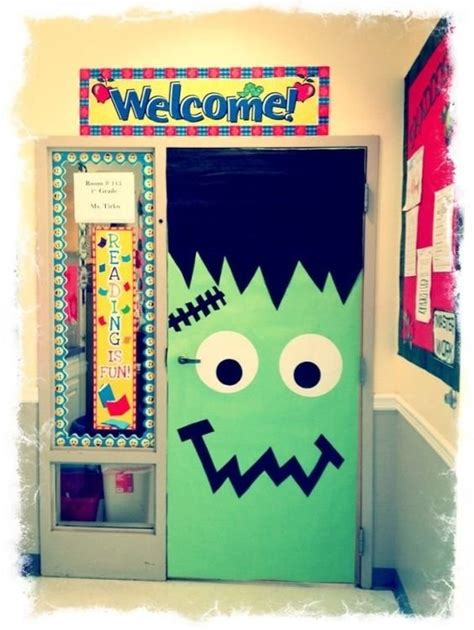 Halloween Classroom Door Ideas - Castle Random