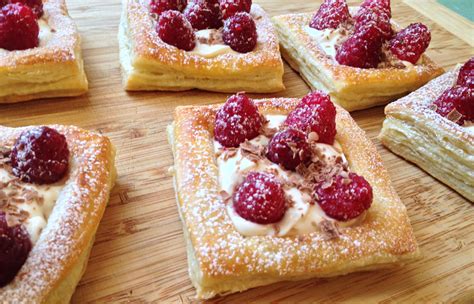 [Homemade] Pastry with Mascarpone cheese, Raspberries and Chocolate ...