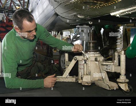 US Navy Aviation Machinist's Mate Stock Photo - Alamy