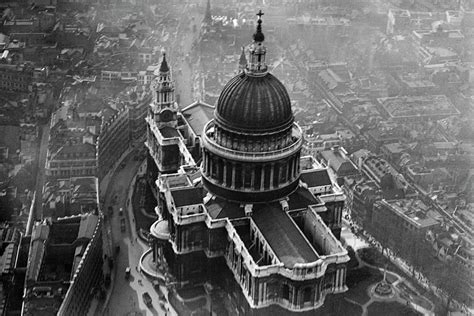 Britain from Above - stunning pictures of 20th century London | London ...