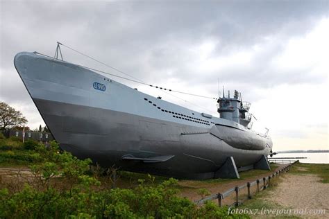 Want to see inside a U-boat?? Then look here for 42 stunning images!