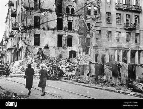 Second World War: Destroyed Cities in the Soviet Union Stock Photo - Alamy